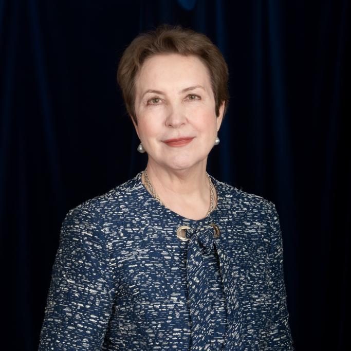 Лариса Кисельникова, д. м. н., профессор, Зав. кафедрой детской стоматологии МГМСУ им. А. И. Евдокимова, главный внештатный стоматолог ДЗМ. 