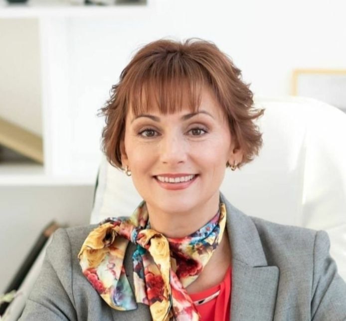 Екатерина Стацевич, бизнес-тренер, психолог, эксперт и автор курсов по ресурсным состояниям и управлению стрессом, коуч с международной сертификацией ACC ICF.