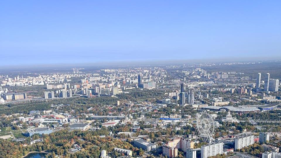 вид с Останкинской телебашни