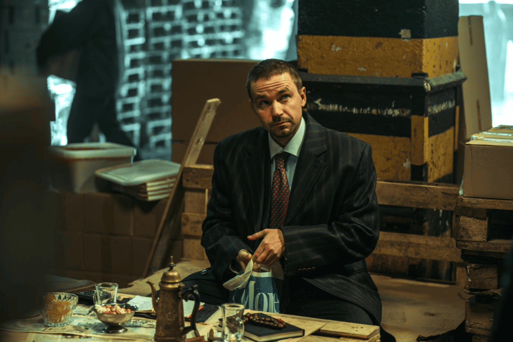 Подборка лучших сериалов и фильмов 2025–2026 года для тех, кто устал от материнства