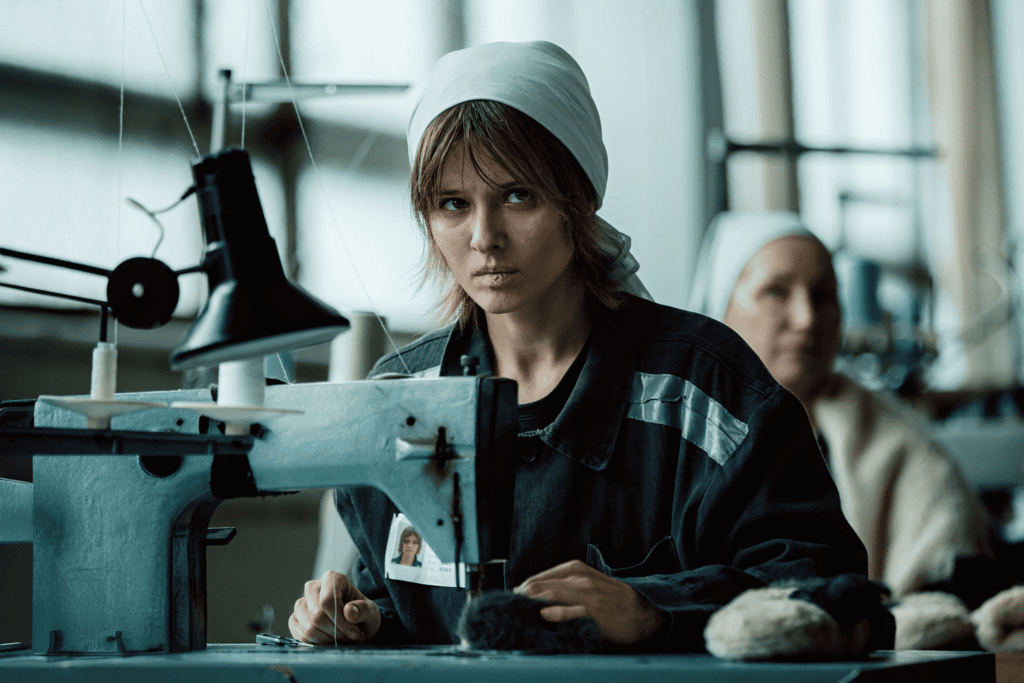Подборка лучших сериалов и фильмов 2025–2026 года для тех, кто устал от материнства